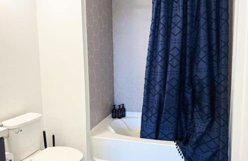 Modern Hollywood Home Sunset View & Free Parking - 10mins to Universal Studios - Foto 34