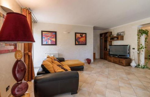 4 Bedroom Lovely Apartment In Nerola - Foto 22
