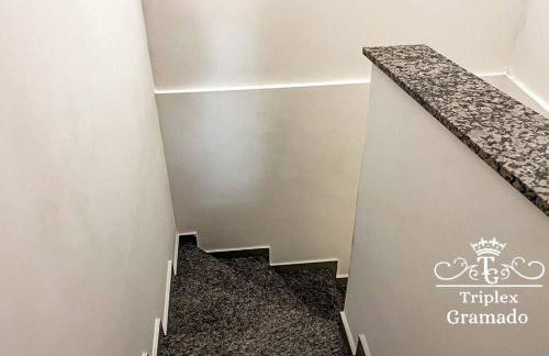 Casa Triplex com 03 Suítes, Cond no Centro Gramado - Foto 24