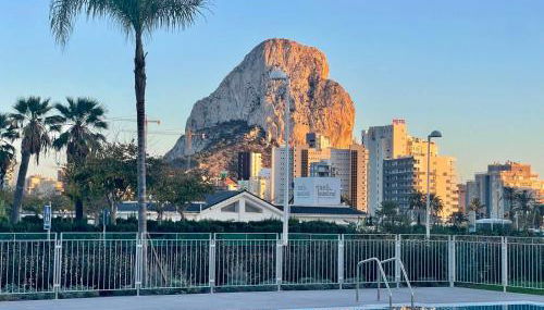 Modern 3-Bedroom with Padel and Pool Access - Photo 2