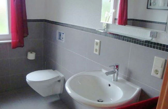 Relaxing Holiday Home in Willersdorf in the Forest - Photo 23