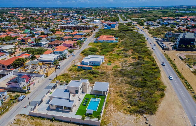 NEW 4br4ba Villa Across of Palmbeach w Pvt Pool - Foto 39