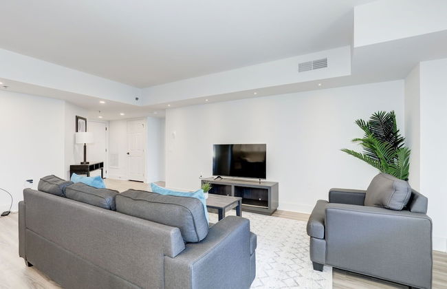 Elegant 2BR Apartment Minutes From DC - Foto 69