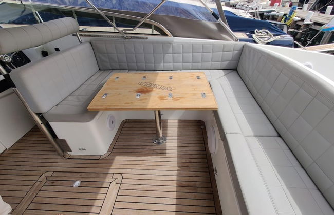 Fall in Love With the Amalfi Coast Charming Boat Rental in Naples - Foto 7