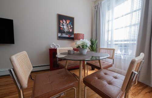 Sunlit 2BR Central Park North elevator & laundry - Foto 16