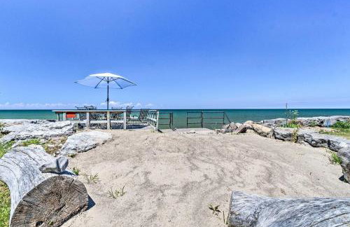 Hilton Lake Getaway w/ Over-the-Water Deck! - Foto 30