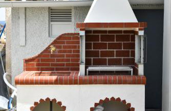 Luxury Beachfront Suite - Photo 17