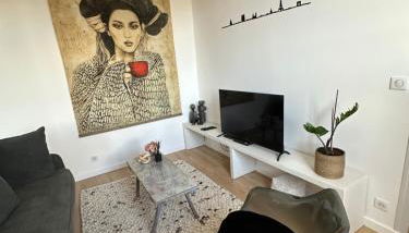 Magnifique T2 avec parking privatif proche Gare, salle de concert, centre ville - Photo 2