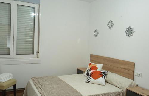 APARTAMENTO DE 4 HABITACIONES dobles 2º piso de una casa - Foto 3