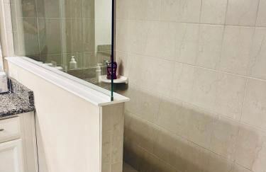 Modern and spacious home away from home - Foto 16