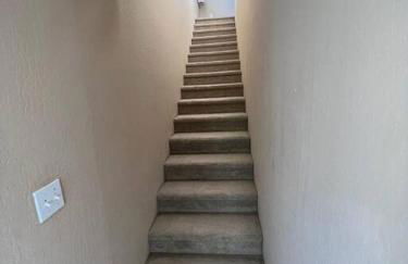 A master suite with own kitchenette and bath - Foto 4