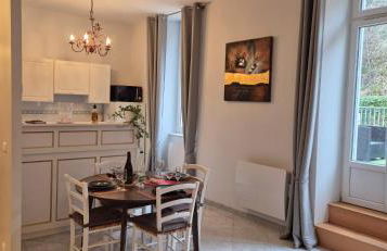 St Nectaire- Appartement Terrasse Privée- 4 personnes - Foto 6