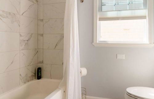 The Longmont Luxury Condo in the heart of providence - Foto 16