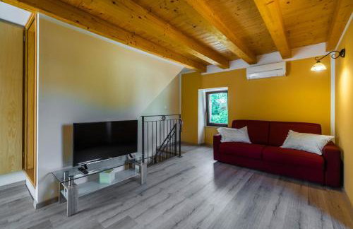 LUXURY VILLA ON SPACIOUS PRIVATE PROPERTY - Photo 26