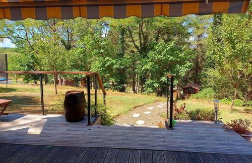 Chalet au milieu de la forêt avec lac à proximité - Foto 1