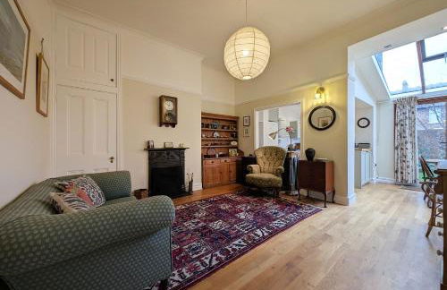 Charming 3 Bedroom Home in Jesmond - Pass the Keys - Photo 38