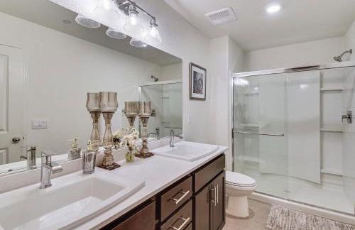 Pool Table and Patio! Spacious Merced Getaway - Foto 24