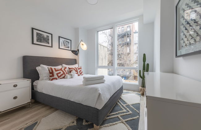 Stylish 3BR Retreat w Private Deck Near NYC - Foto 4