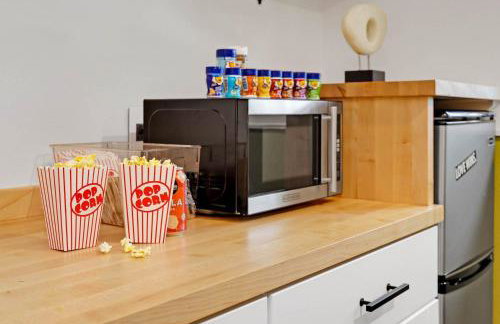 Family-Friendly Luxe Home with Sauna - mins to UO - Foto 30