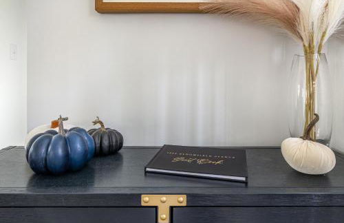 The Akron Retreat: Modern 3-Bedroom Oasis - Foto 7