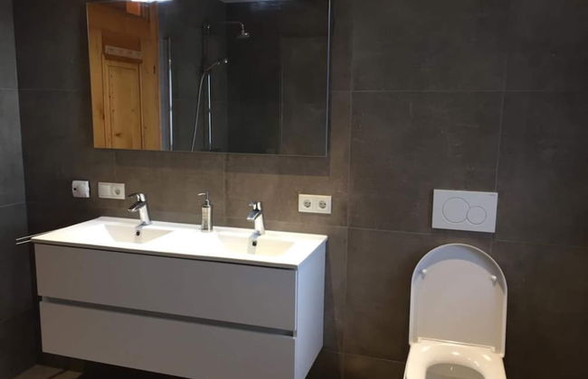 Spacious Villa near Lake in Goldegg - Photo 16