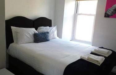 No 9 - Modern 3 Bedroom Apartment in Lanark Town Centre - Foto 15