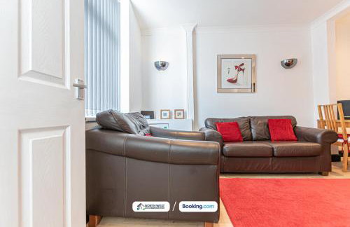 Fully Furnished 3 Bedroom House in Preston with Free Parking - Photo 3