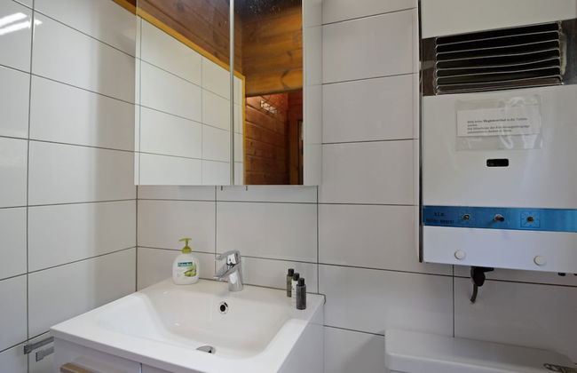 Holiday Home on a Horse Farm in Heath - Photo 32