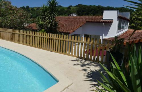 VILLATIMAHE 4 étoiles vue montagnes au calme 6 min des plages - Foto 4