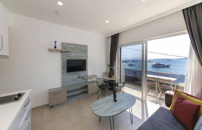Seafront Flat With Excellent Sea View in Bodrum - Foto 1