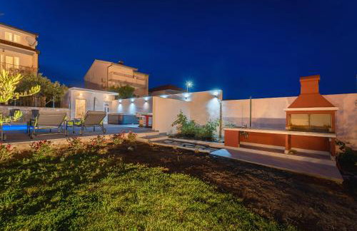 Apartments Katarina with swimming pool - Photo 6