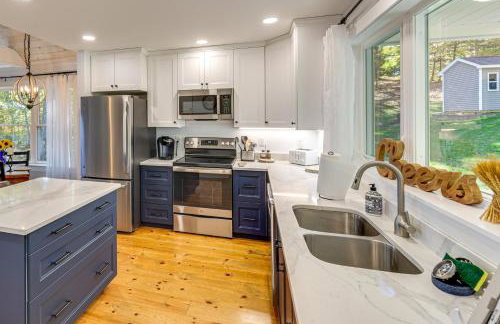 Sunny Stockton Springs Home Less Than 1 Mi to Beach! - Foto 7