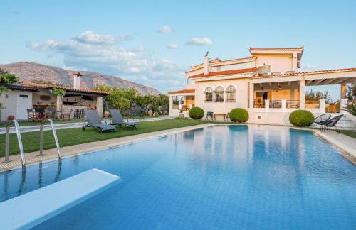 Renko Royal Villa - Private Infinity Pool & Garden - Athens Riviera - Foto 5