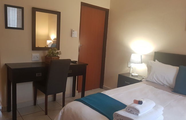 Sand River Cottages - Photo 5