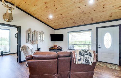 Arkansas Retreat with Deck, Fire Pit and Mtn Views! - Foto 4