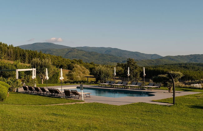 Villa in Tuscany With Pool & Panoramic Views - Photo 24