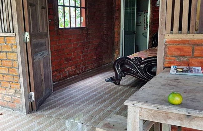 Peaceful Homestay in the Middle of Fruit Garden - Rooms With Private Toilets - Foto 18