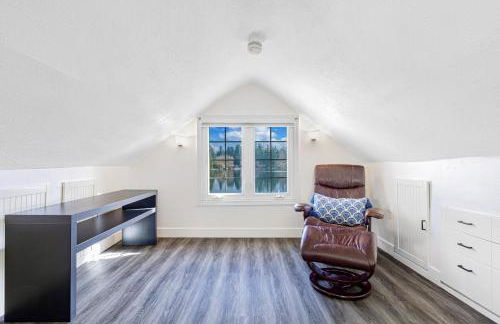 Lakefront cottage with AC - Foto 27