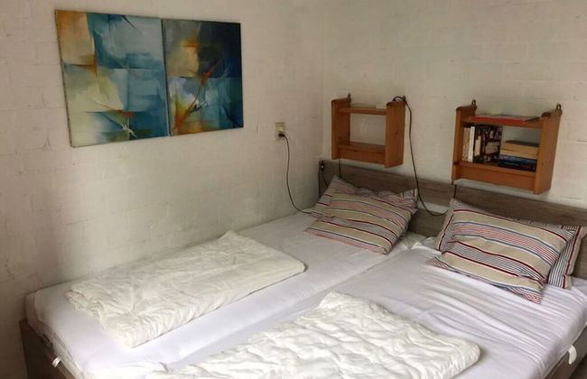 Welcoming Apartment Near Lake - Photo 7