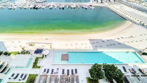 Elegant 2BR Emaar Beachfront Retreat - Foto 3, Habitación