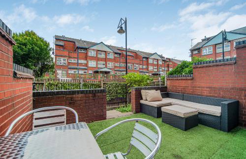 Arena Central 3 Bedrooms Free Parking, Perfect for Contractors Relocation and Professionals - Foto 17