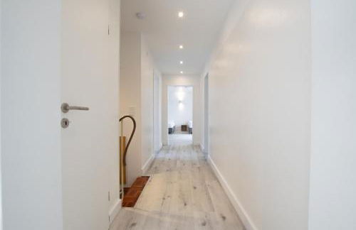 Tolstov House - Freistehendes 9 Zimmer Haus mit großem Garten - Photo 20