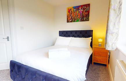 5bed House, 8 Double beds Perfect for large groups - Foto 8