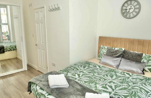 Ground Floor 2 Bedroom Apartment Southsea - Free Parking - Foto 18