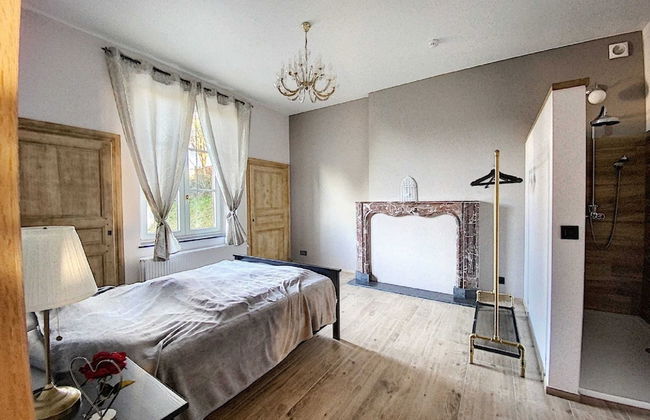 Elegant Hillside Mansion - Photo 8