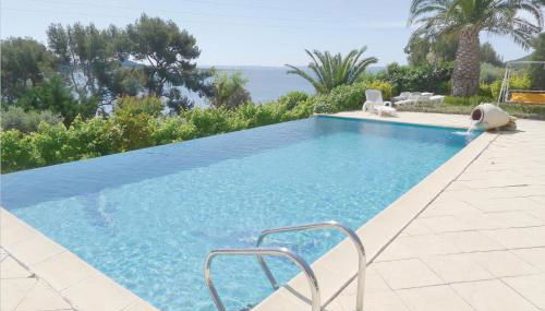 Stunning Apartment In Istres With Wifi - Foto 1