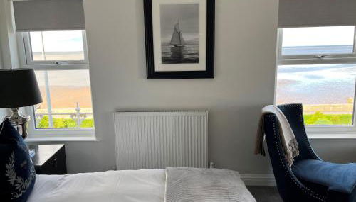 Seafront Luxury Apartment - Photo 5