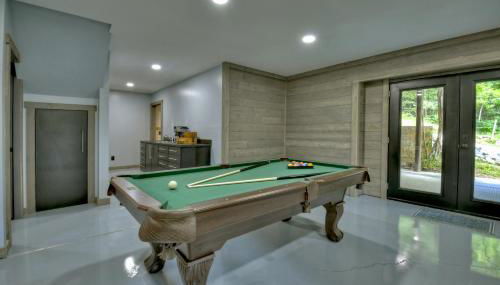 The Chariot - Creek Front with HotTub, Fire Pits, Billiards, EV Charger - Sandalwood Stays - Foto 2, Game Room