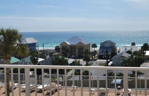 Spectacular 5th Floor Gulf View Condo in Panama City Beach, just steps away from the beach - Foto 10