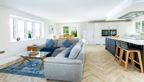 NEW! Stunning & Huge 5BR with Parking & Garden - Perfect for Families & Groups! Excellent Location - Foto 2